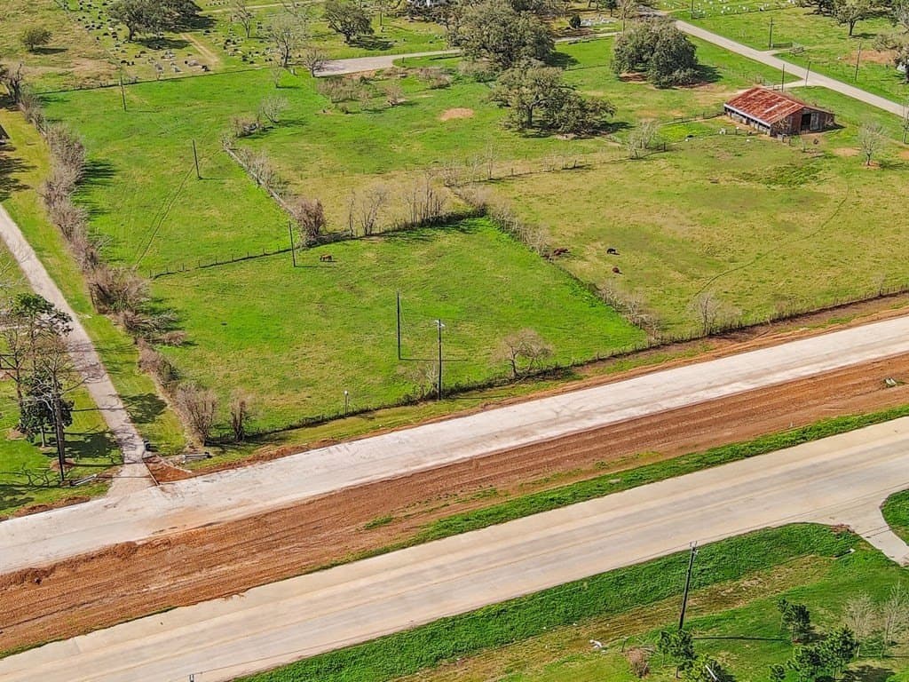 2.06 acres in Jones Creek County gallery image 3
