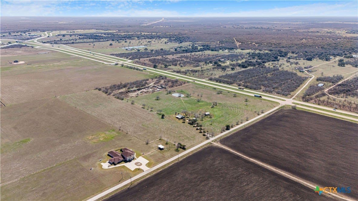 27.77 acres in Victoria County - photo 12