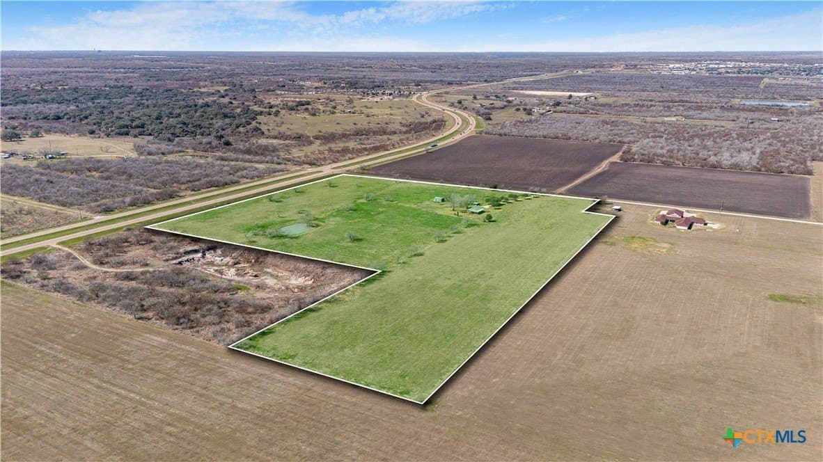 27.77 acres in Victoria County - photo 10