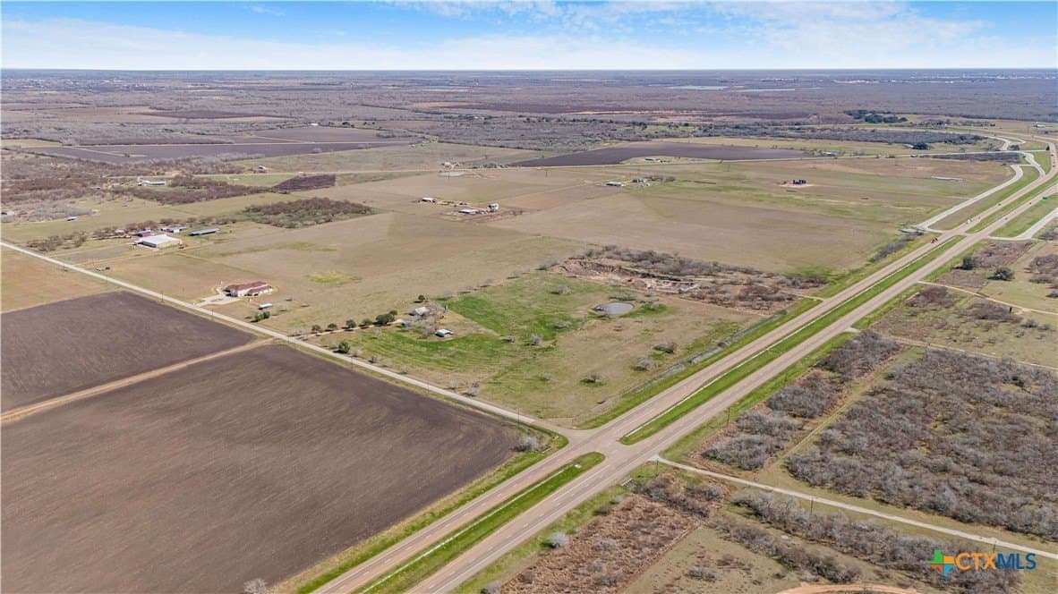 27.77 acres in Victoria County gallery image 4