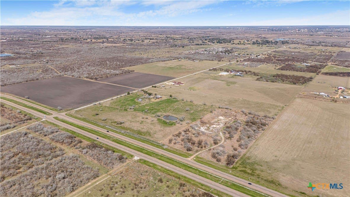 27.77 acres in Victoria County