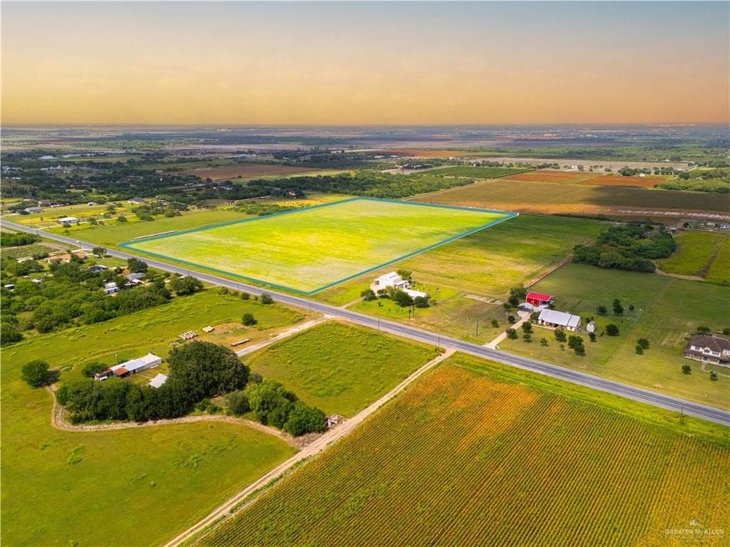 7 acres in Cameron County gallery image 4