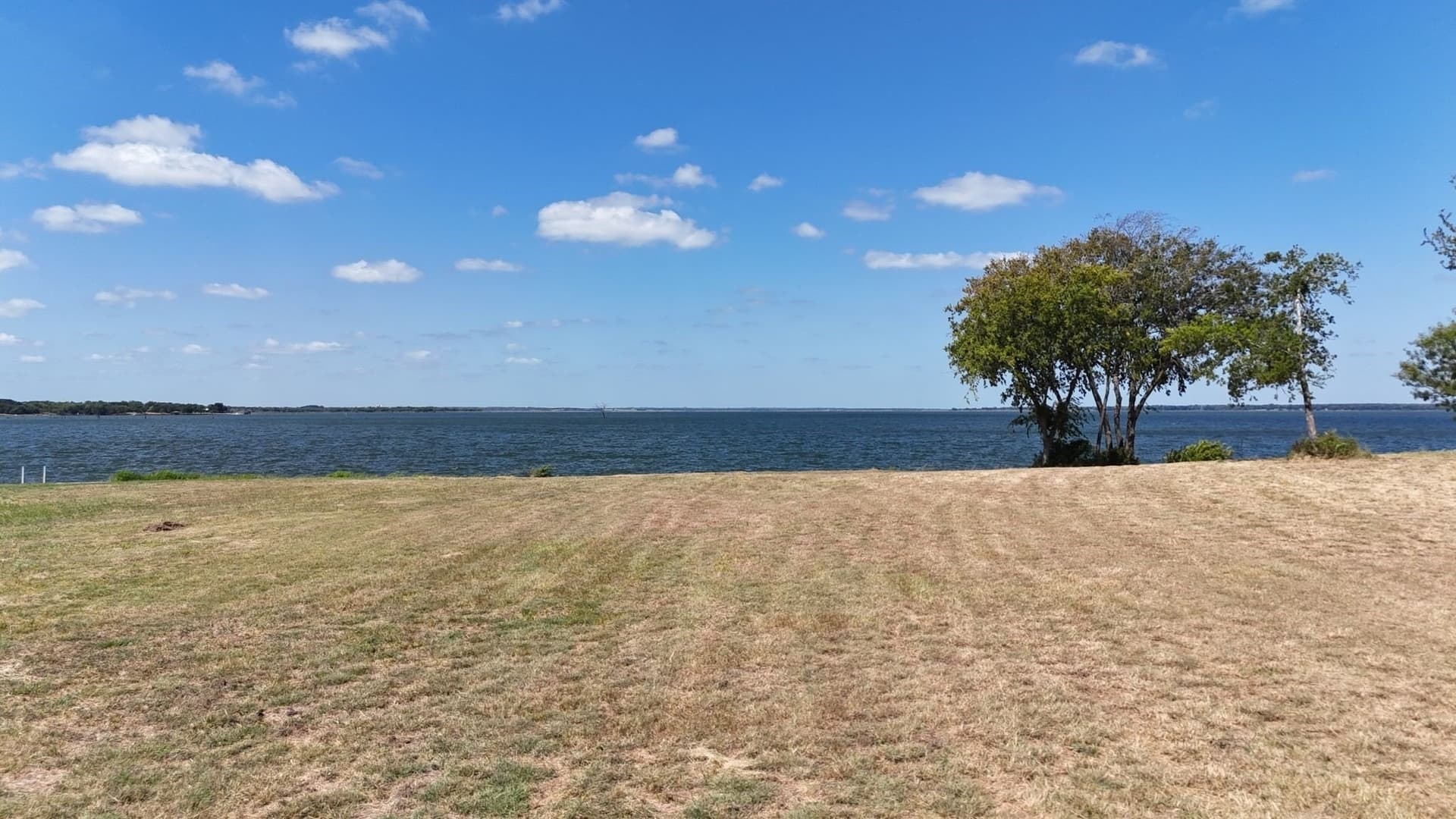 1.01 acres in Navarro County - photo 9