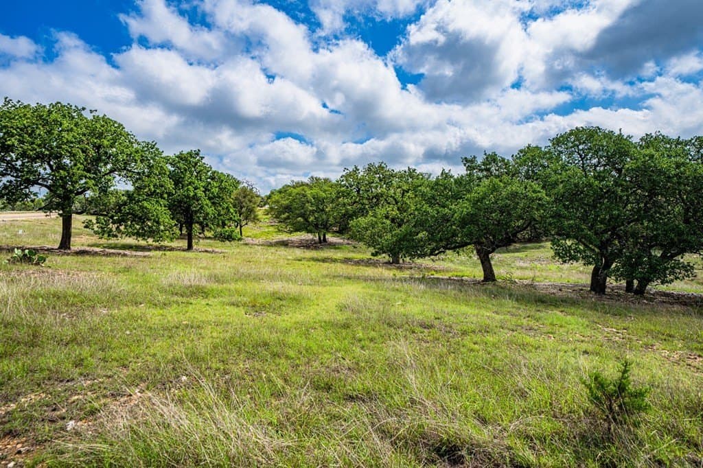 5.04 acres in Gillespie County - photo 9