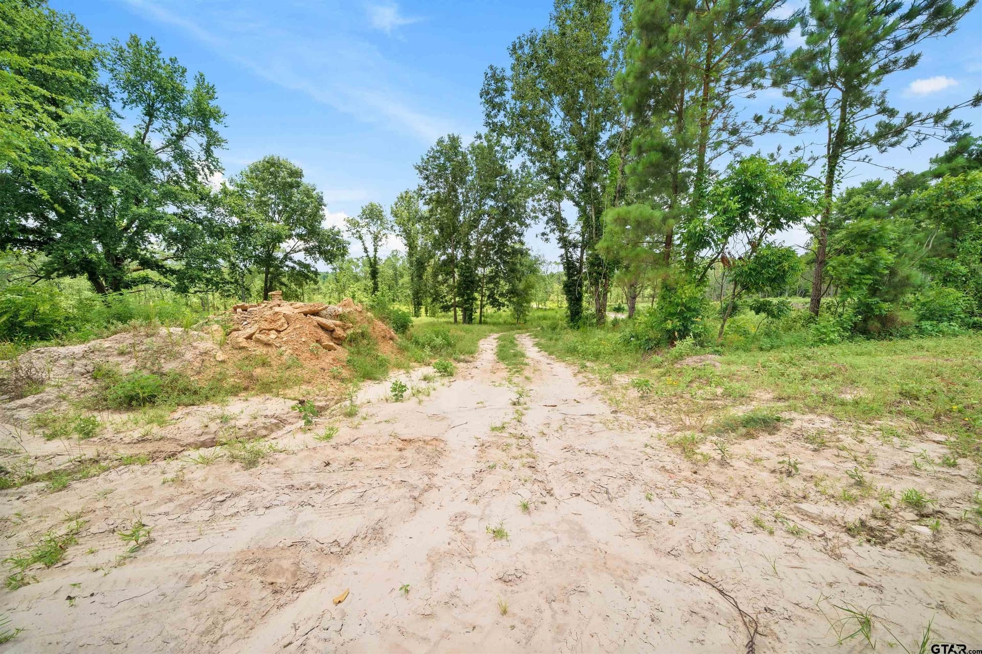 15 acres in Smith County - photo 14
