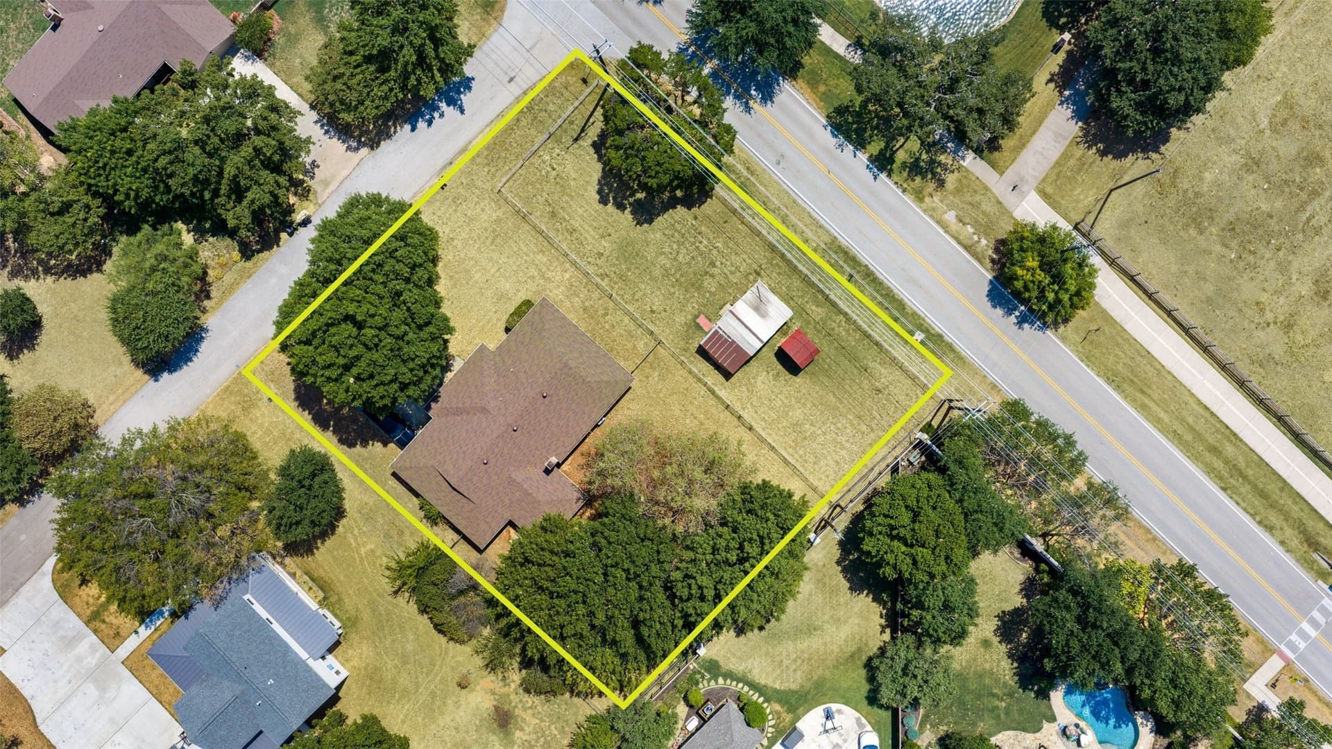 0.6 acres in Tarrant County - photo 2