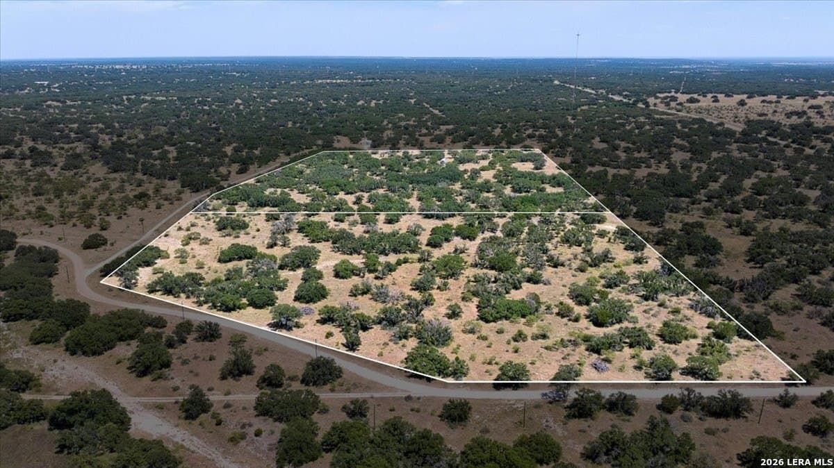 40.8 acres in Menard County