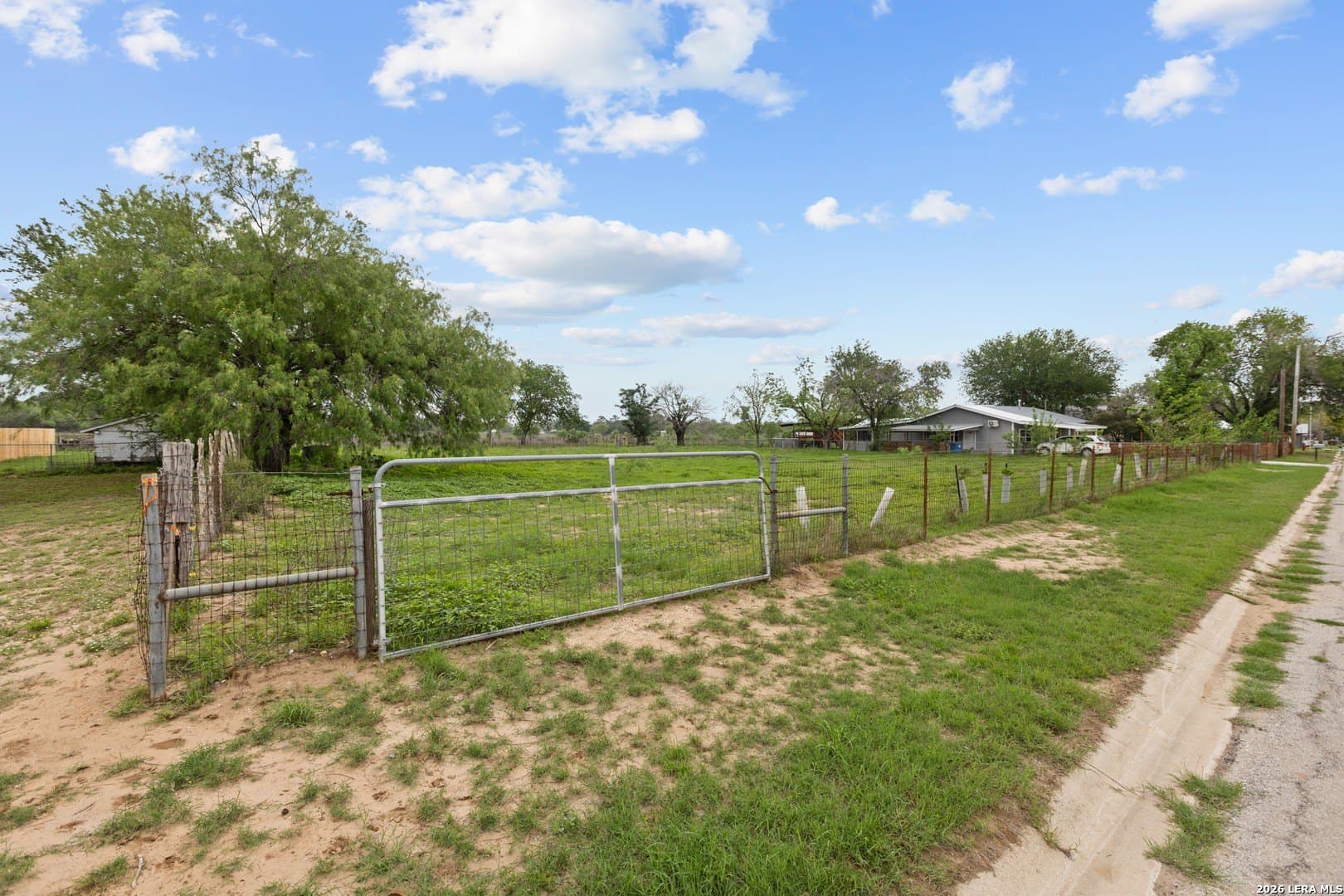 11.4 acres in Medina County gallery image 2