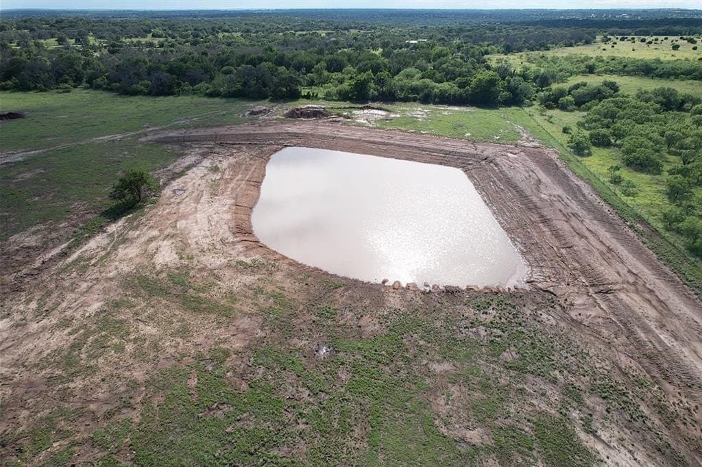 104 acres in Mills County