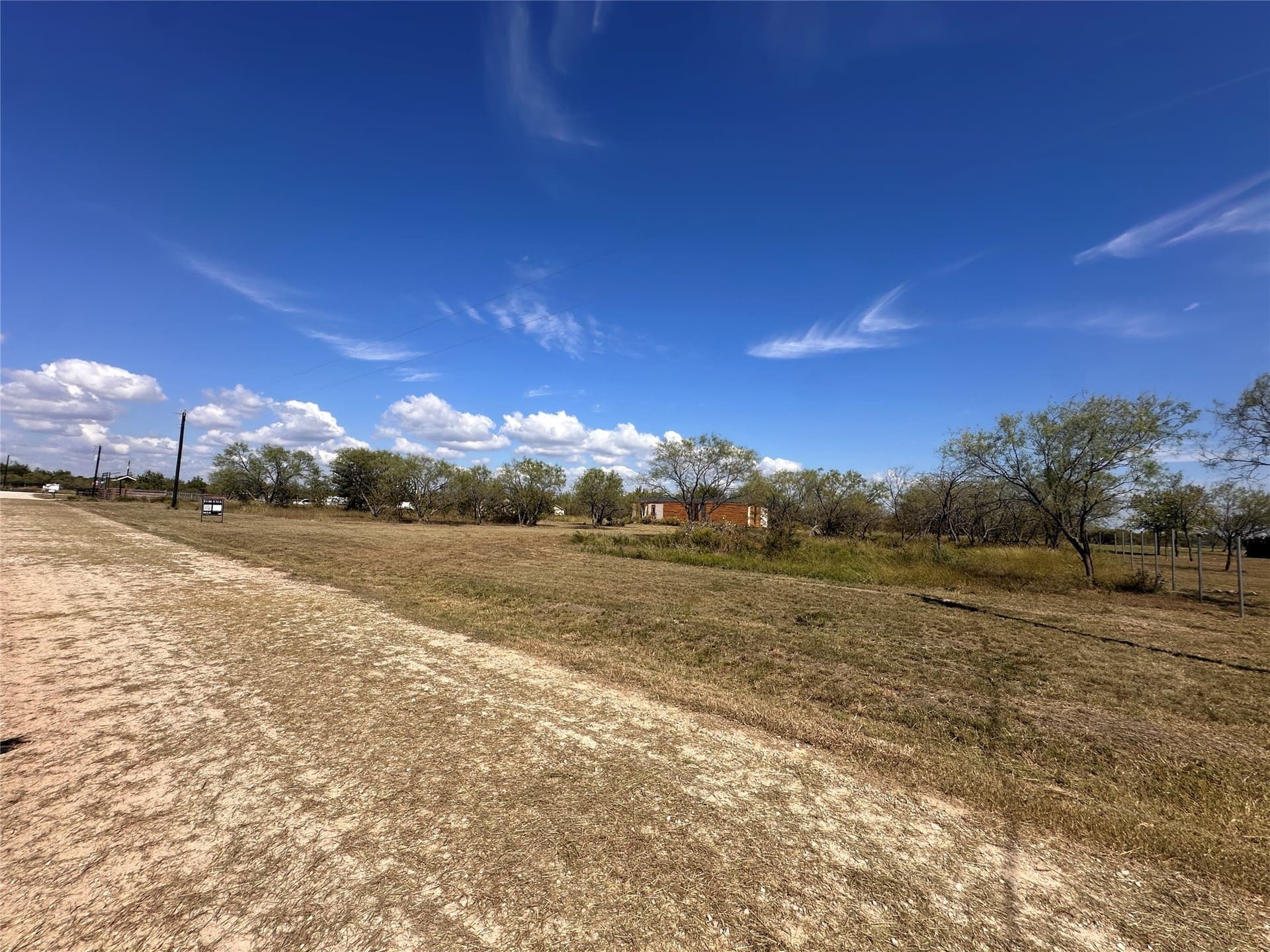 1.11 acres in Navarro County - photo 9
