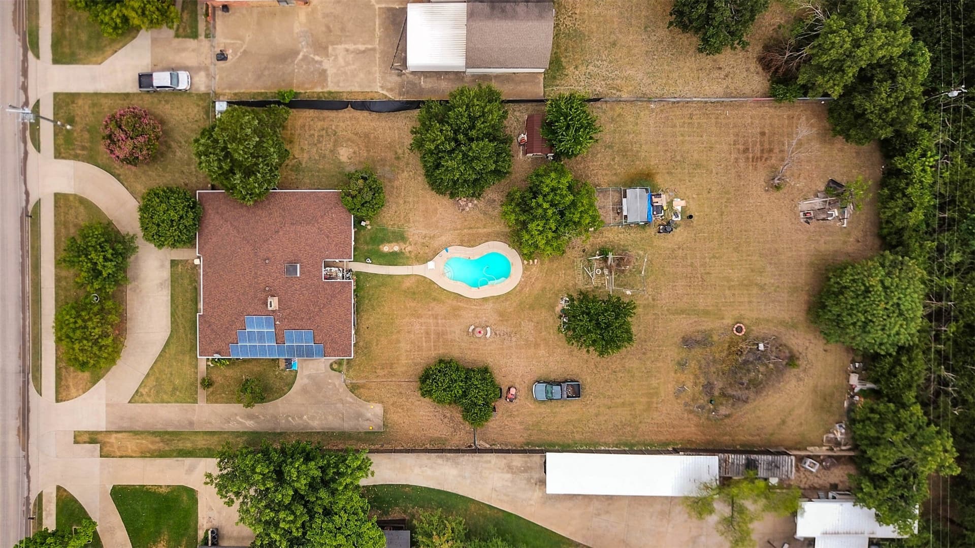 0.86 acres in Ellis County gallery image 3