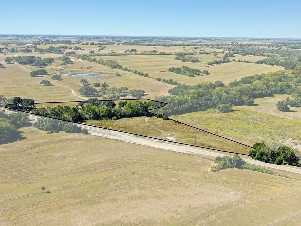 7.65 acres in Fayette County - photo 17