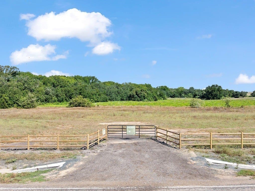 7.65 acres in Fayette County - photo 7