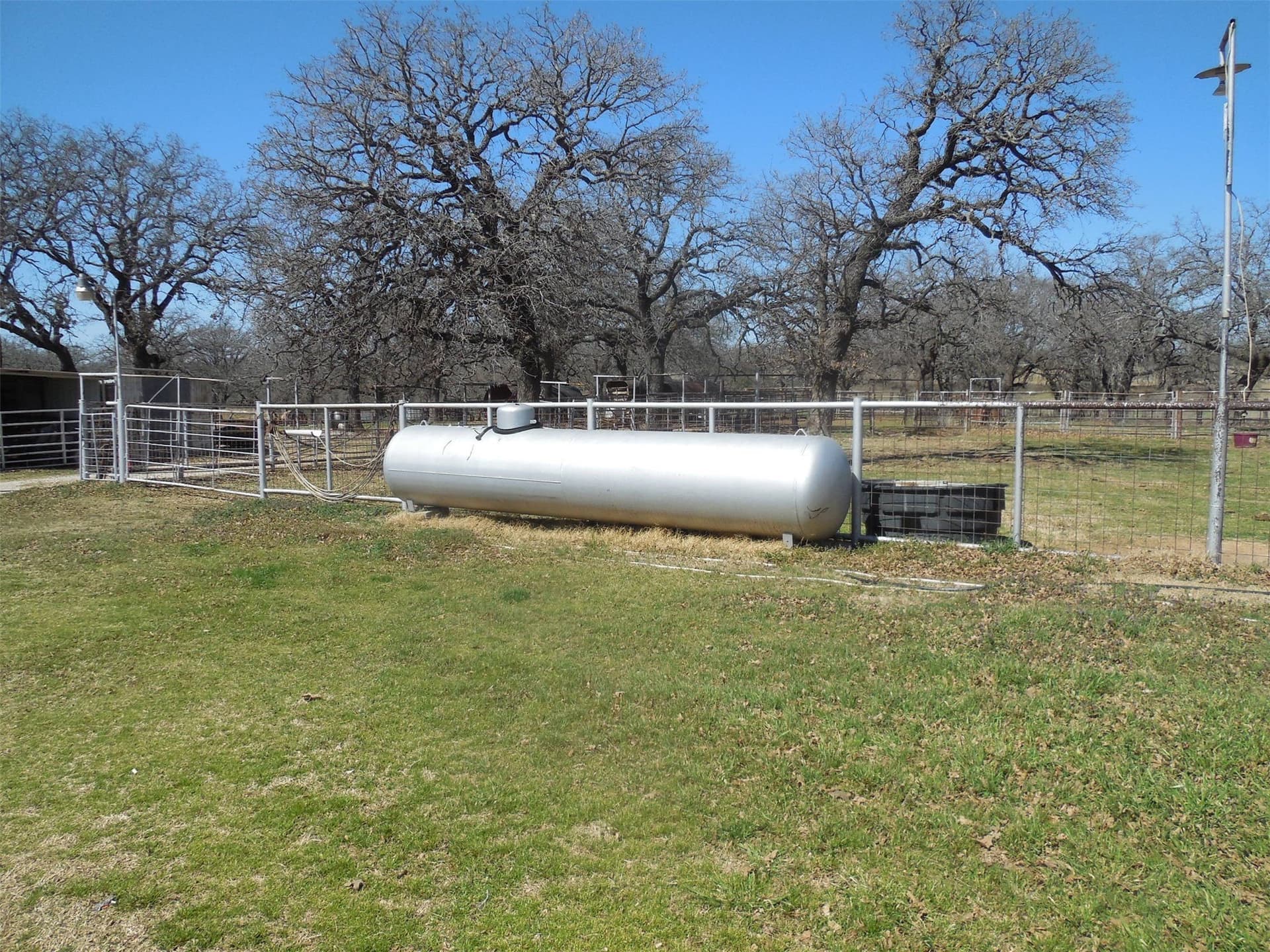 165.12 acres in Eastland County - photo 23