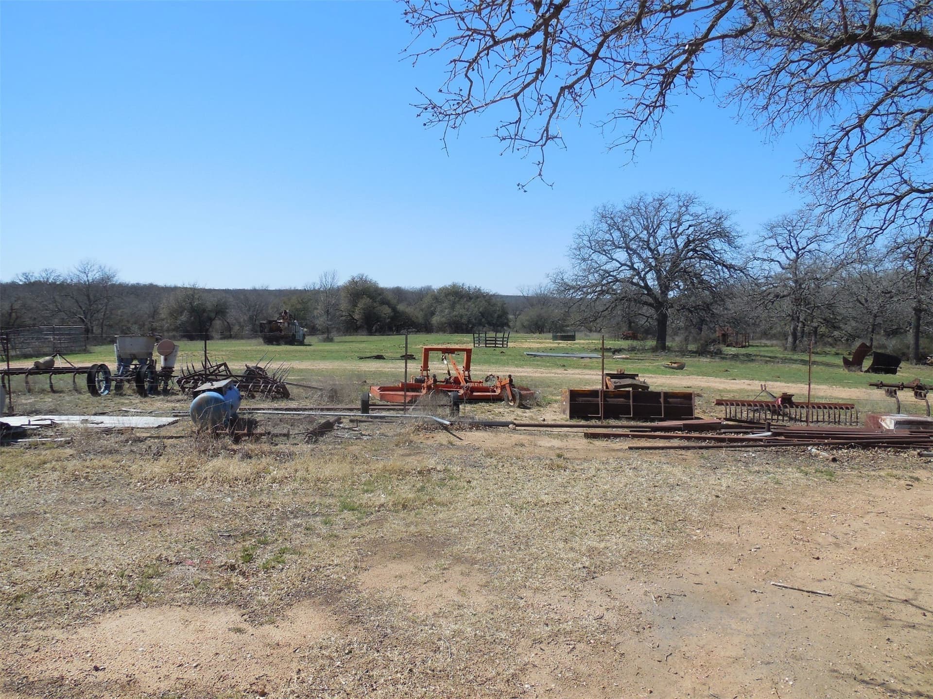 165.12 acres in Eastland County - photo 27