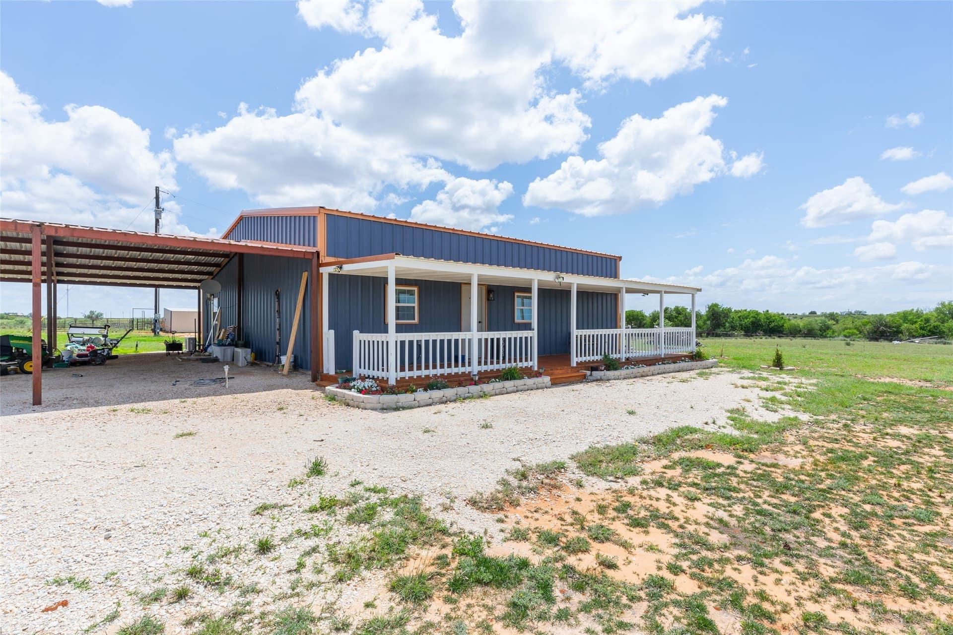 95 acres in Jones County gallery image 2