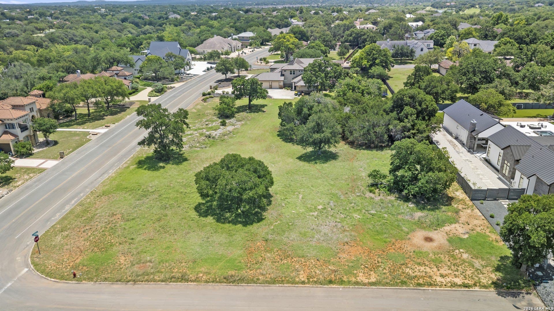 1.12 acres in Kendall County gallery image 3