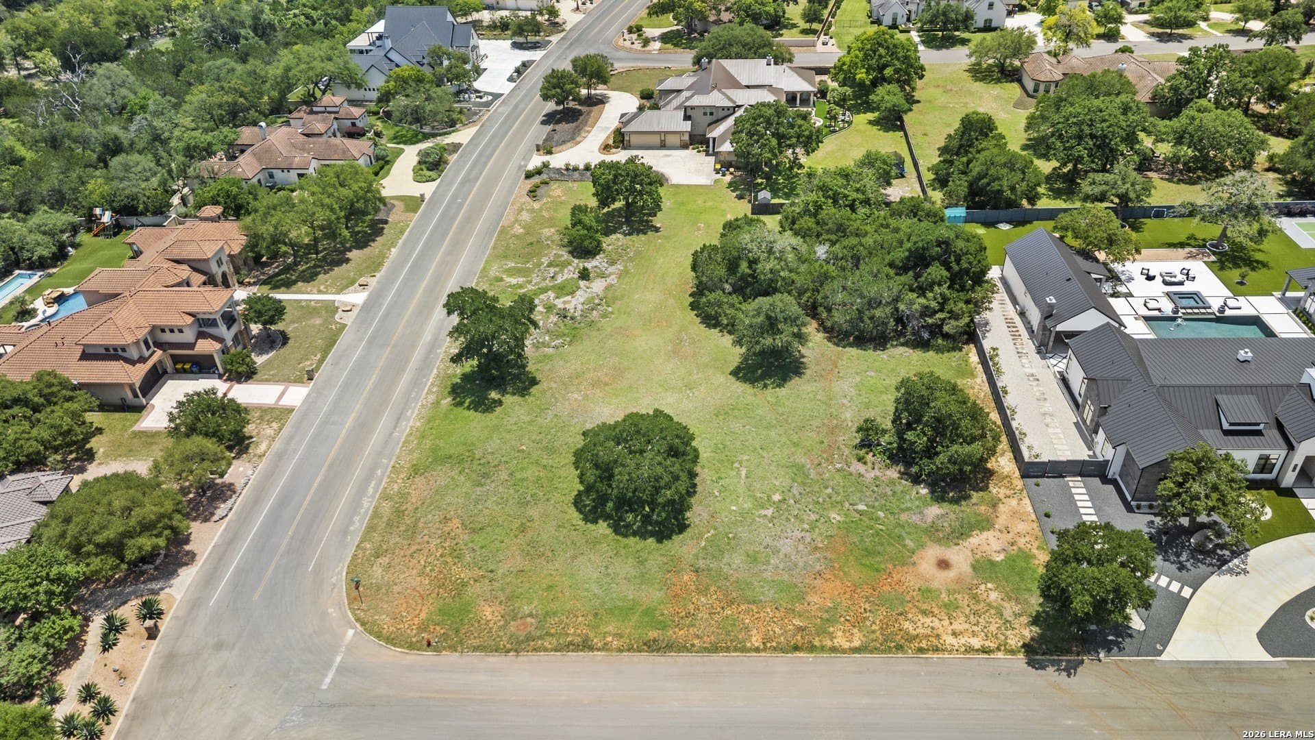 1.12 acres in Kendall County gallery image 4