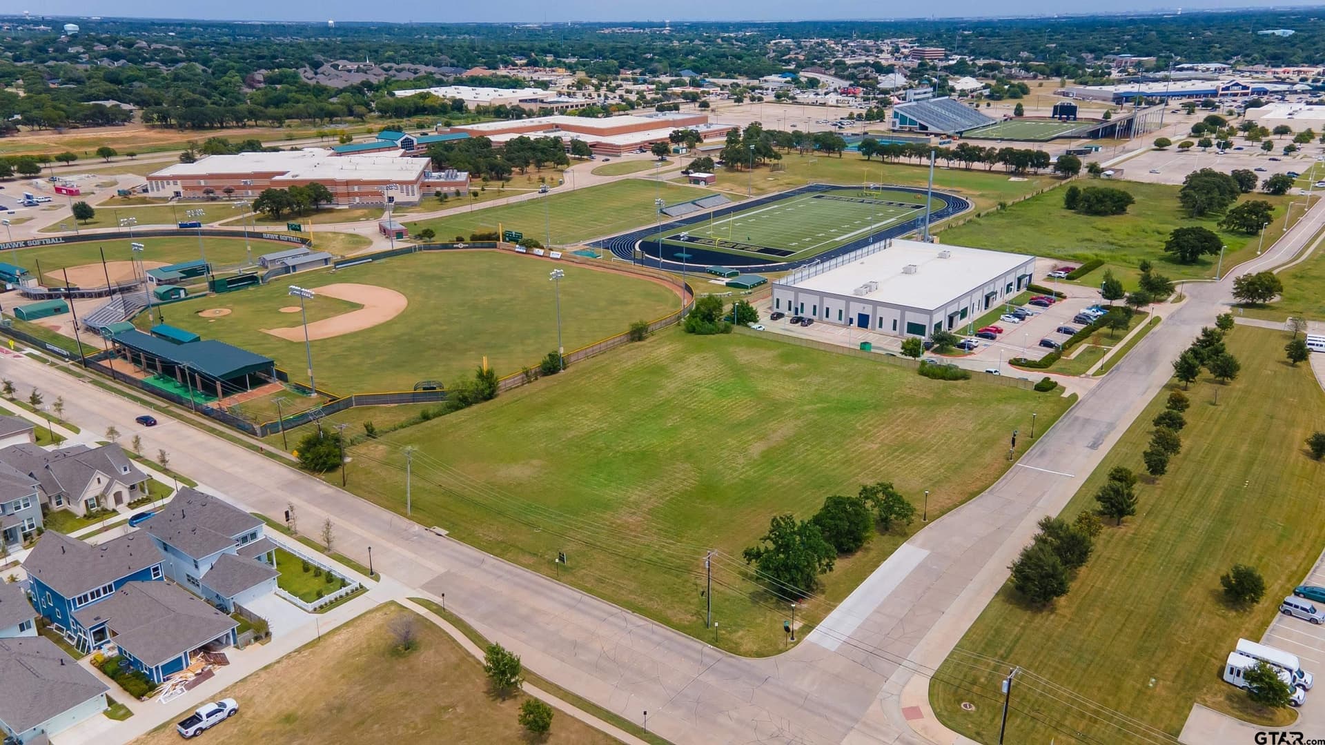 2.26 acres in Tarrant County gallery image 3