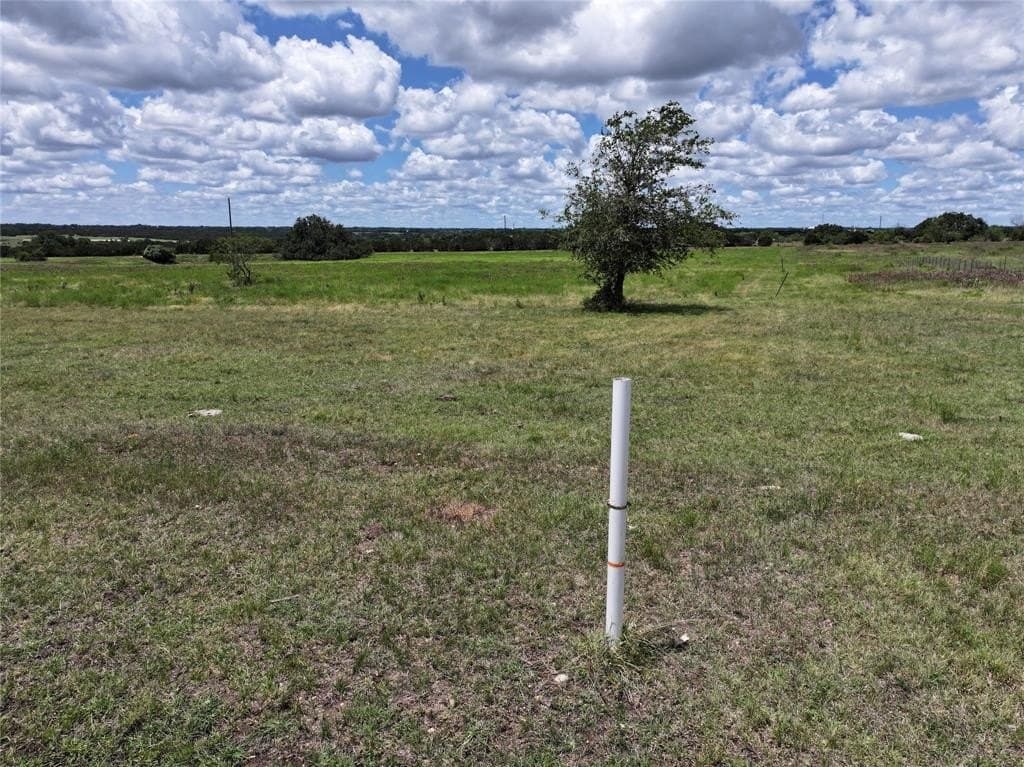 5 acres in Burnet County gallery image 4