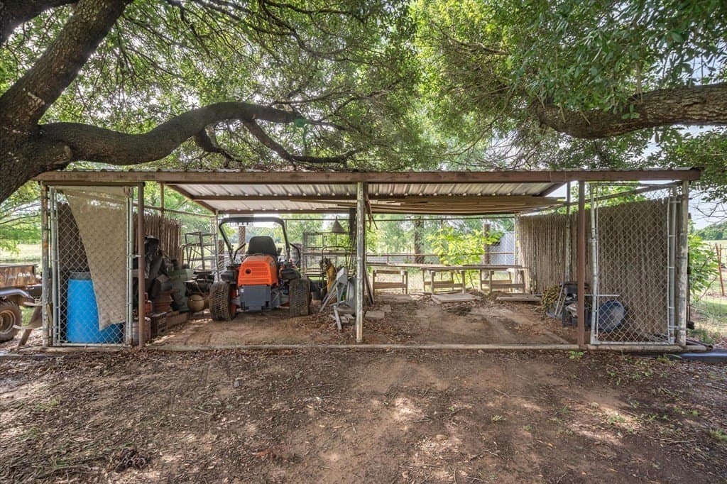 21 acres in Van Zandt County - photo 40