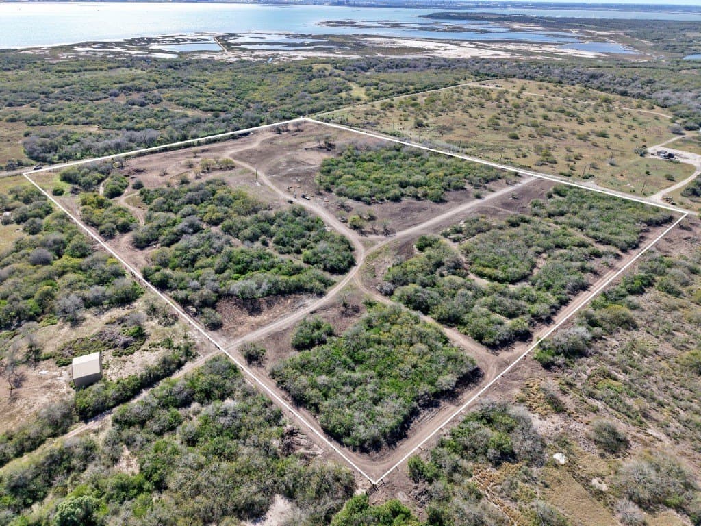 29.99 acres in San Patricio County - photo 3