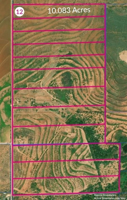 10 acres in Nolan County