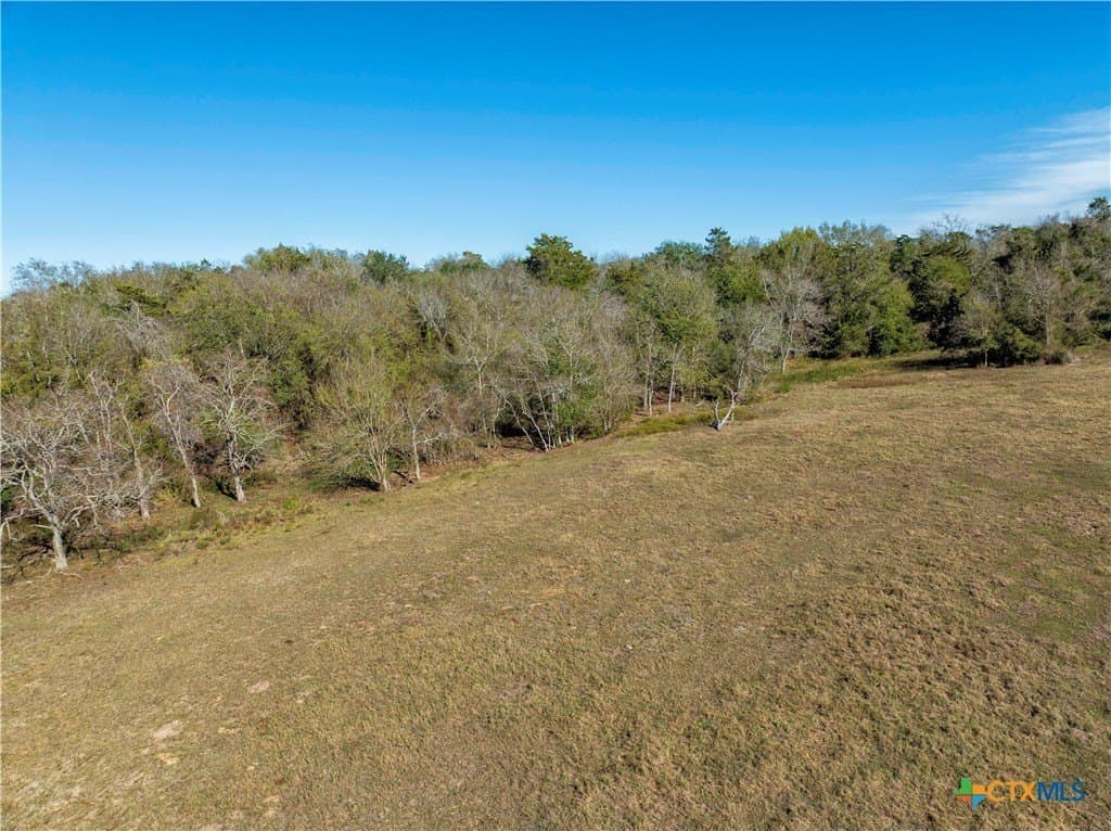 25.58 acres in Lavaca County - photo 10