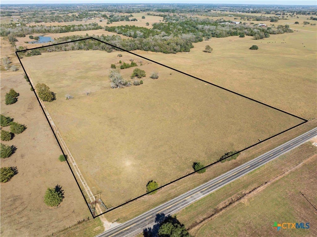 25.58 acres in Lavaca County gallery image 4