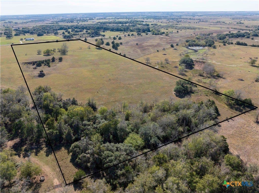 25.58 acres in Lavaca County gallery image 2