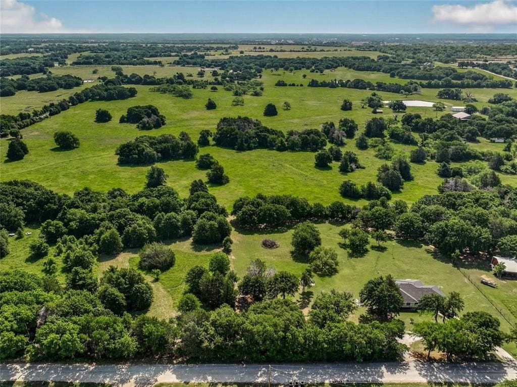 1.08 acres in Denton County gallery image 3