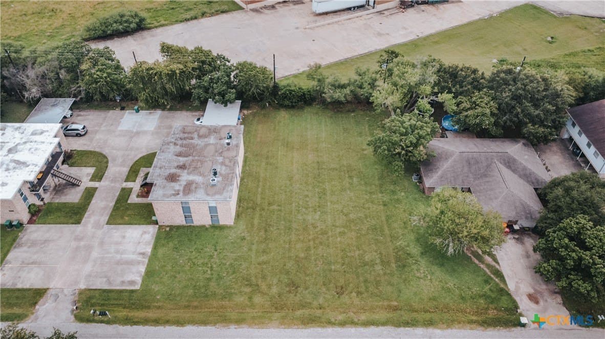 0.25 acres in Victoria County gallery image 2