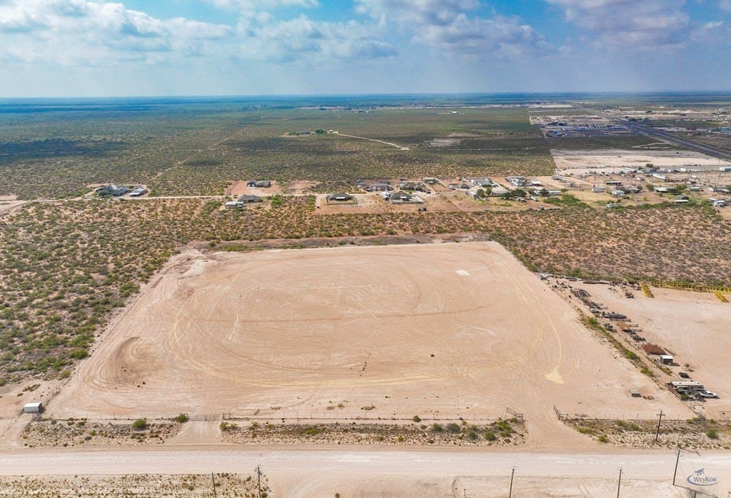 12.35 acres in Ward County gallery image 2