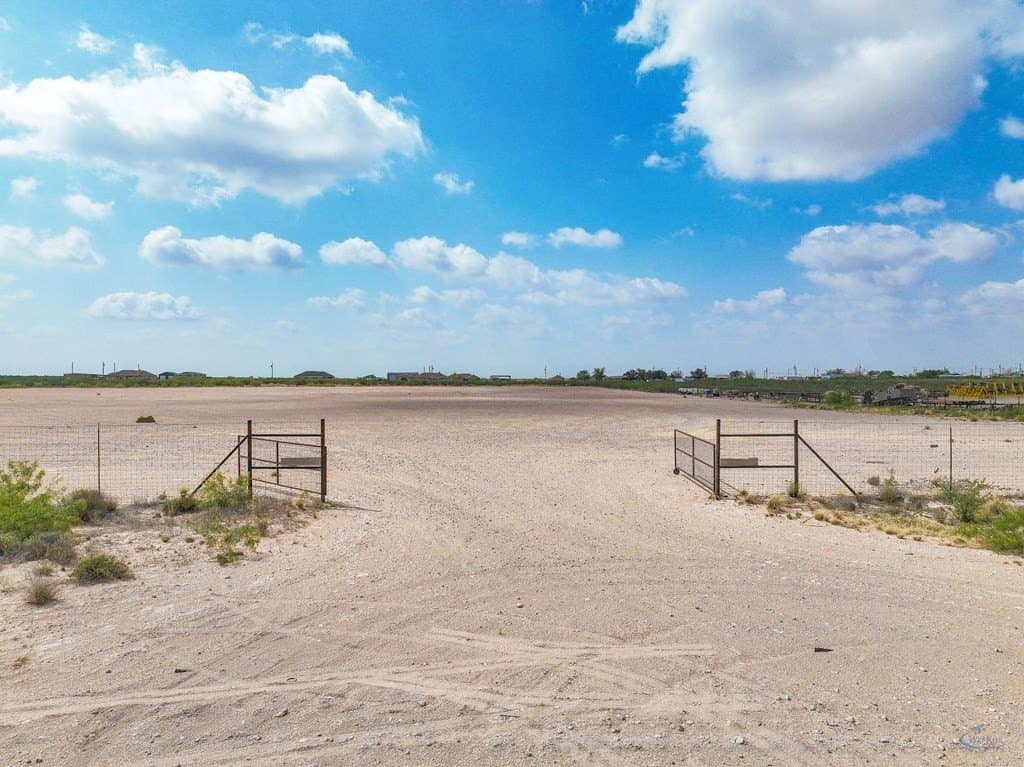 12.35 acres in Ward County - photo 44
