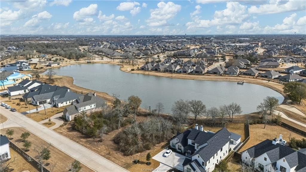 0.35 acres in Brazos County gallery image 4