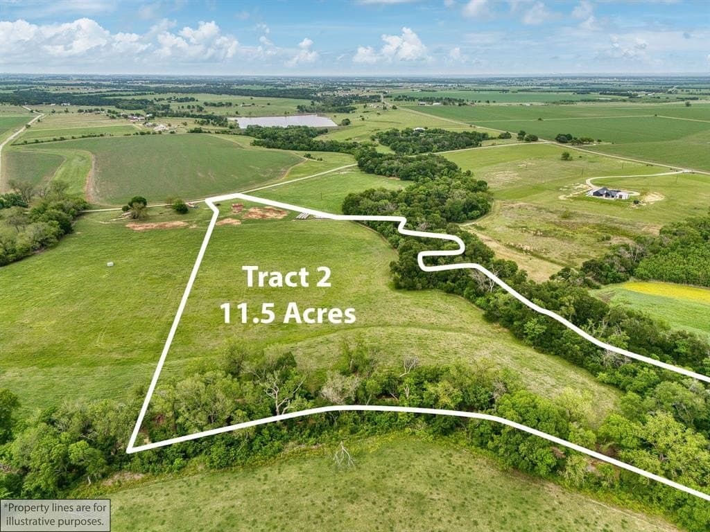 11.5 acres in Falls County