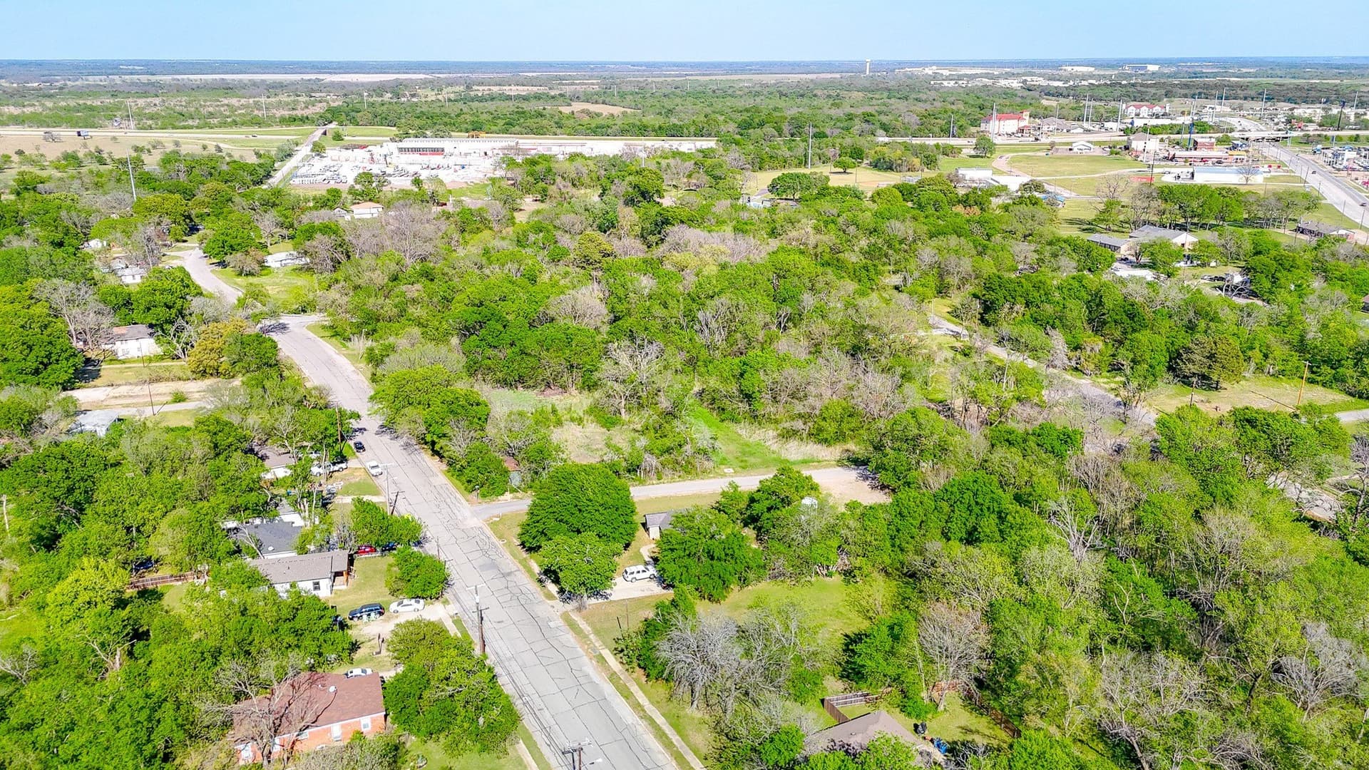 0.65 acres in Navarro County - photo 25