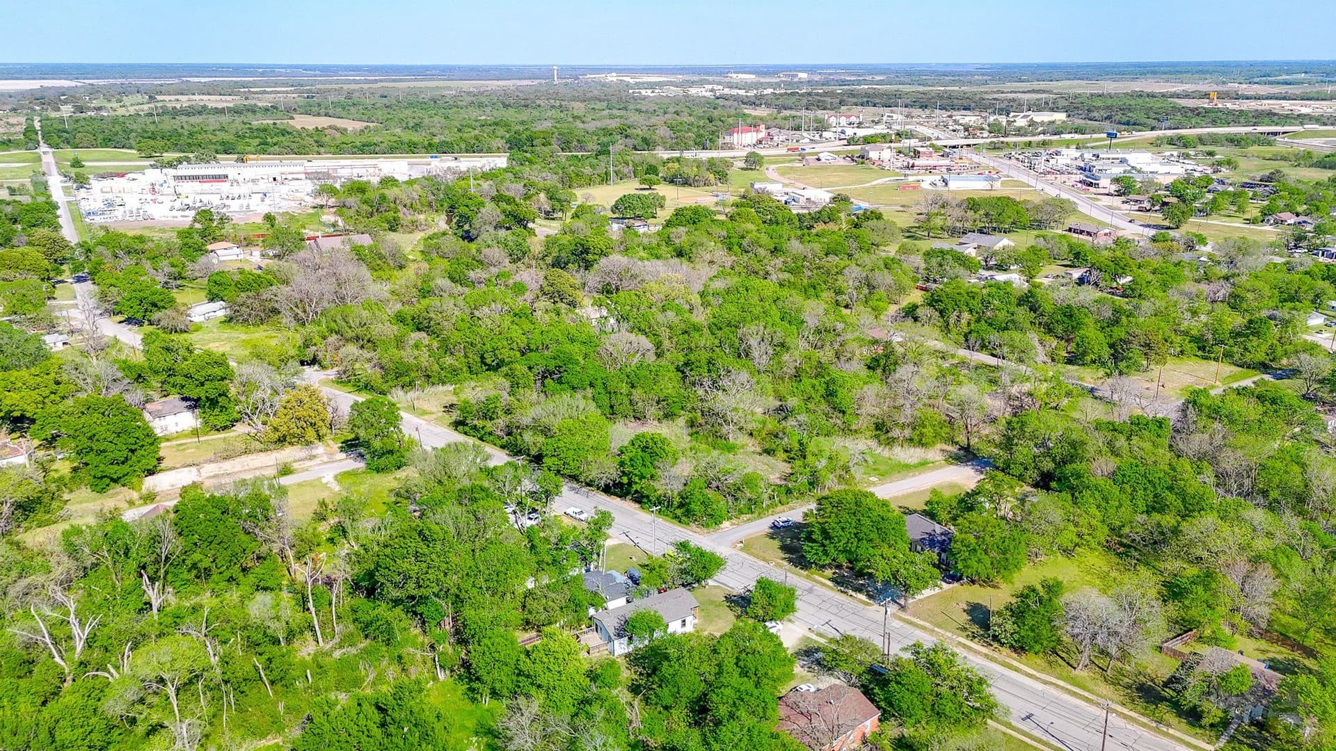 0.65 acres in Navarro County - photo 24