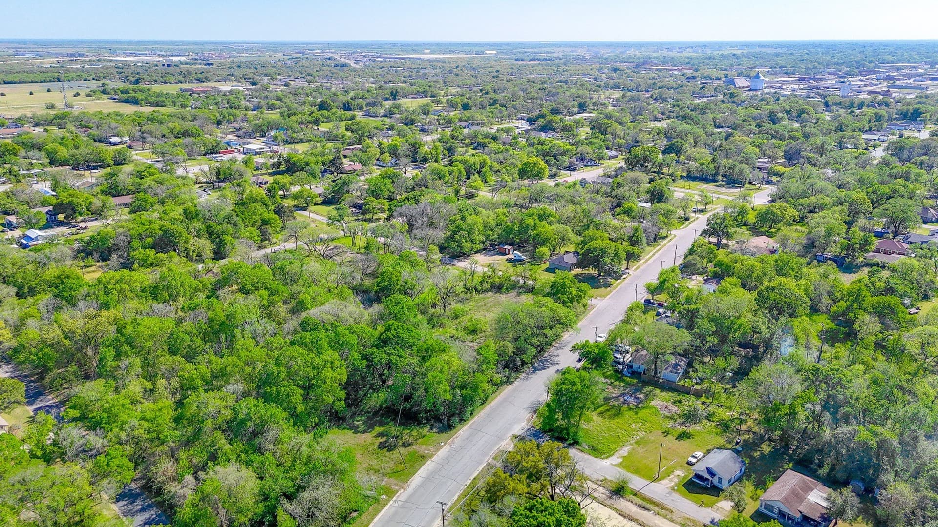 0.65 acres in Navarro County - photo 20