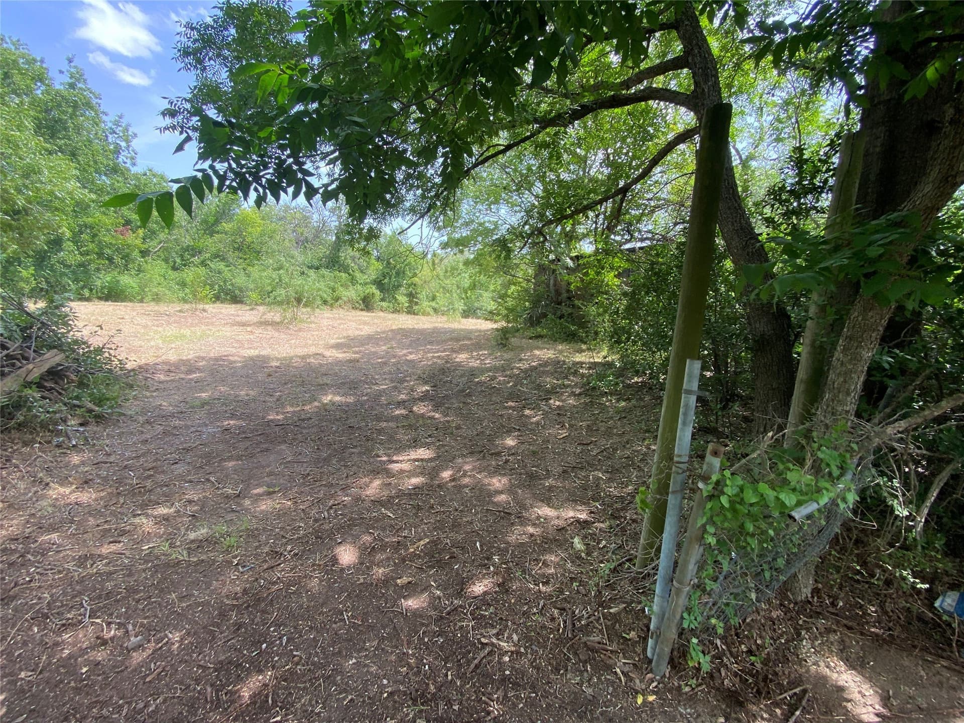 0.65 acres in Navarro County - photo 6