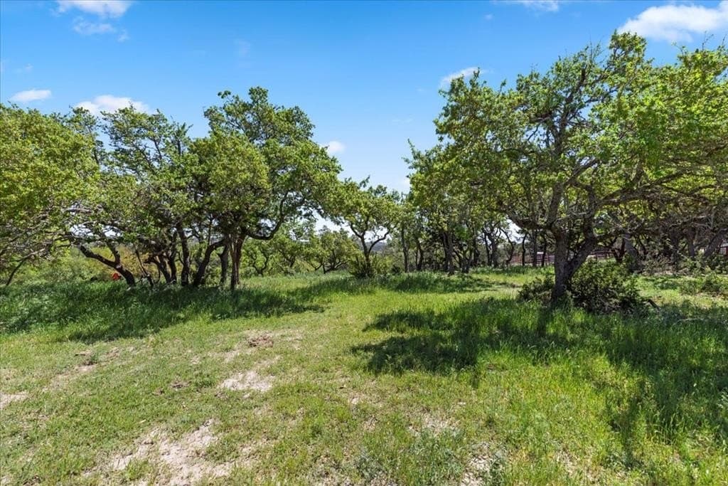 8.14 acres in Hays County
