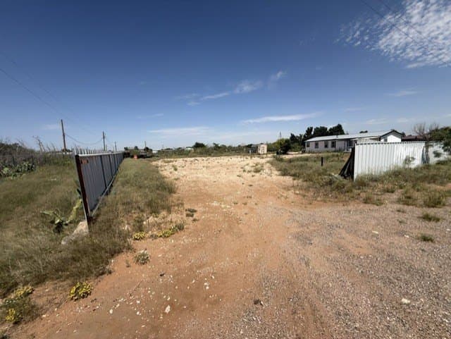 0.63 acres in Ector County gallery image 3