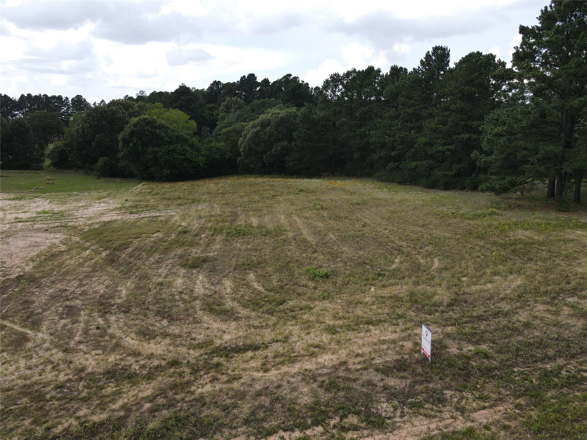 1.49 acres in Henderson County gallery image 4