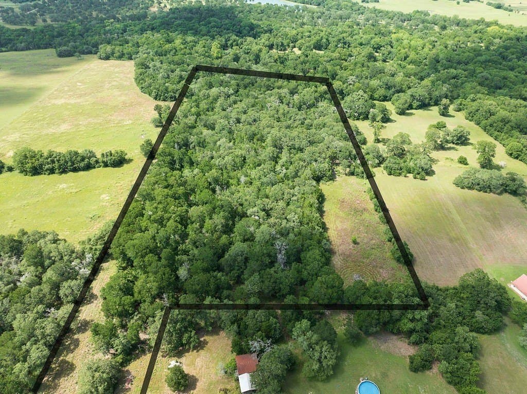 15.83 acres in Fayette County - photo 9