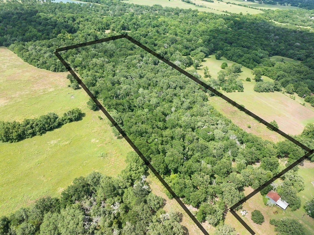 15.83 acres in Fayette County - photo 8