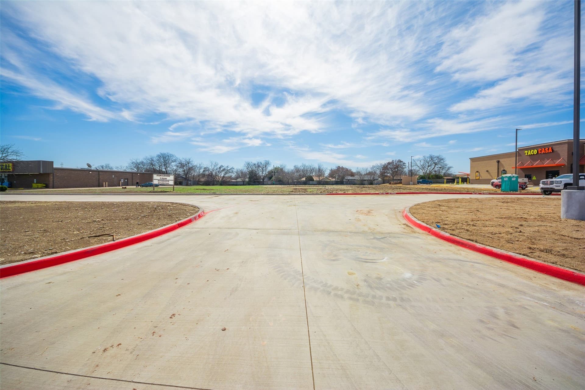 1.44 acres in Tarrant County gallery image 4