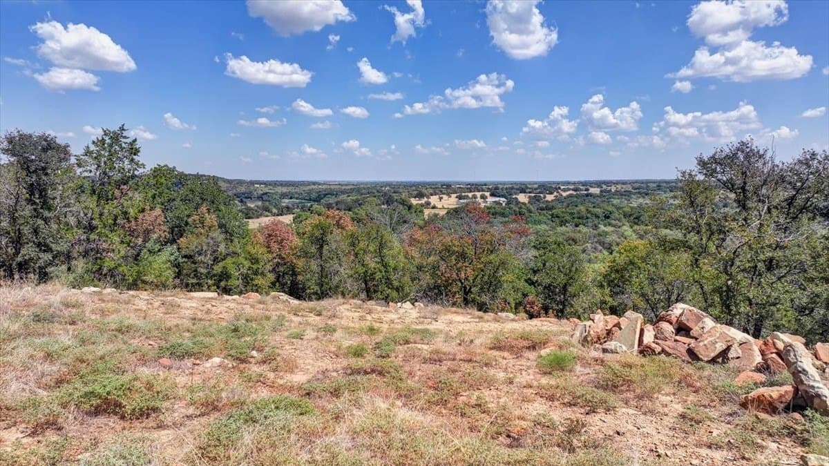 10.84 acres in Palo Pinto County - photo 2
