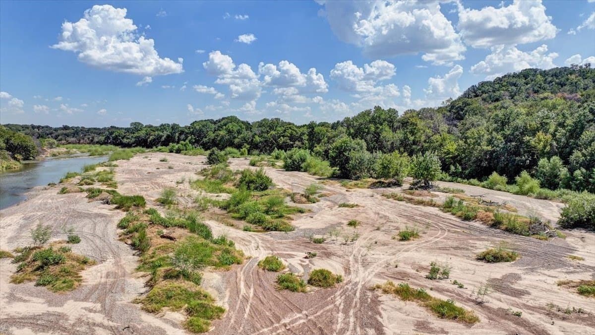 10.84 acres in Palo Pinto County - photo 8