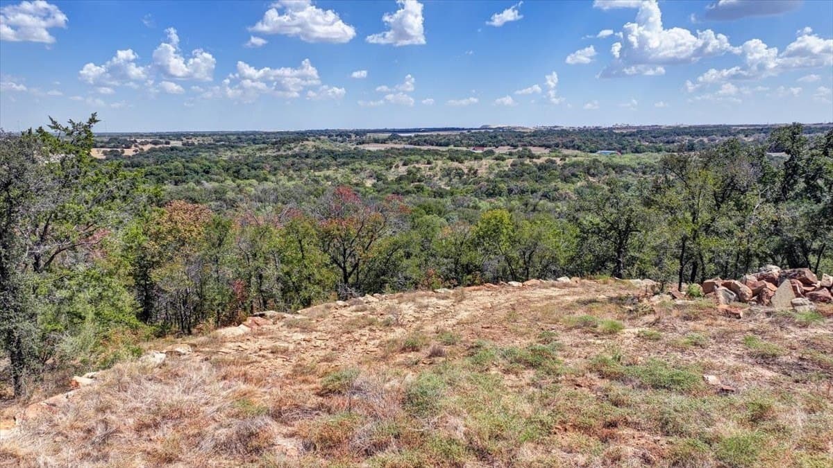 10.84 acres in Palo Pinto County