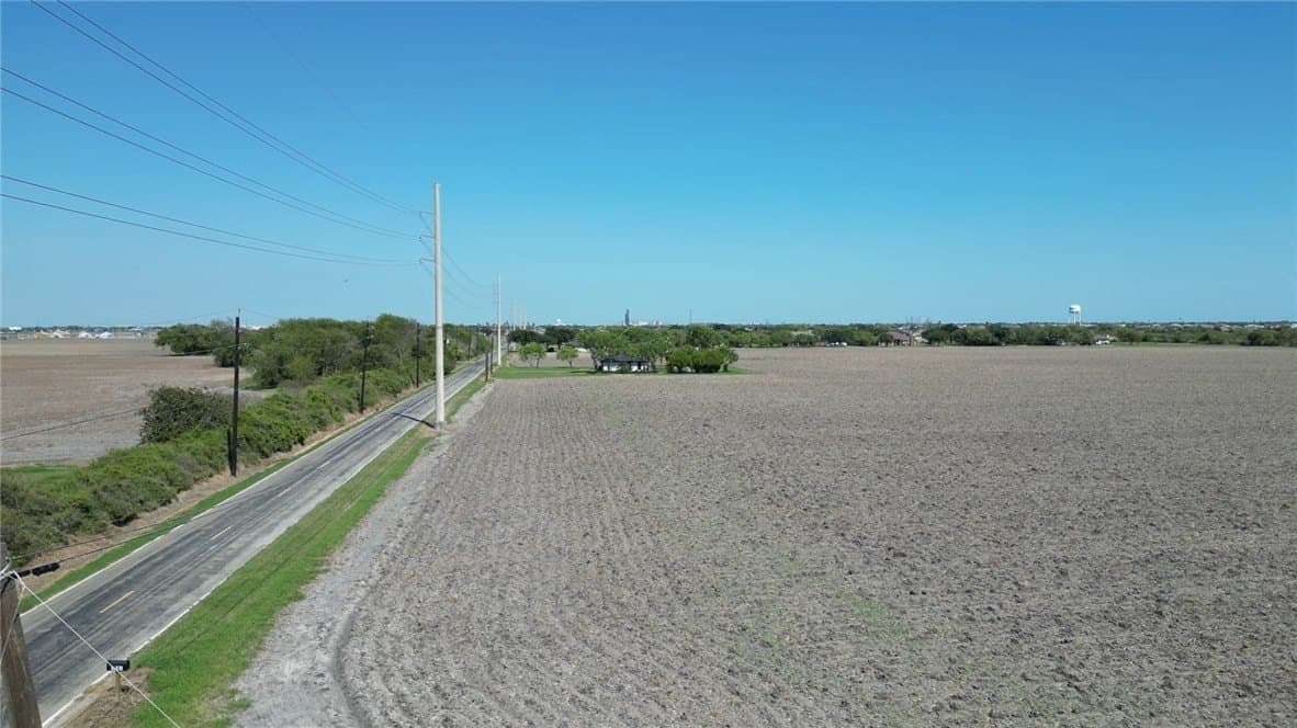 1.92 acres in San Patricio County gallery image 4